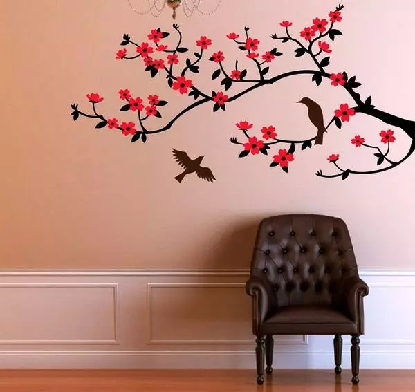 Sakura op de muur - tekening met je eigen handen