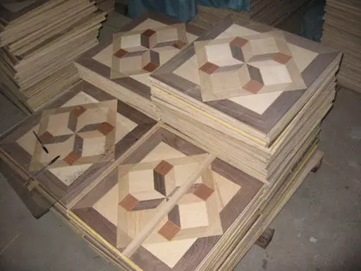 लकड़ी की छत की लकड़ी की छत: प्रकार और स्थापना, लैगास, आउटडोर टुकड़े टुकड़े पर लकड़ी की छत ढाल, फोटो, सोवियत मरम्मत बोर्ड की परत