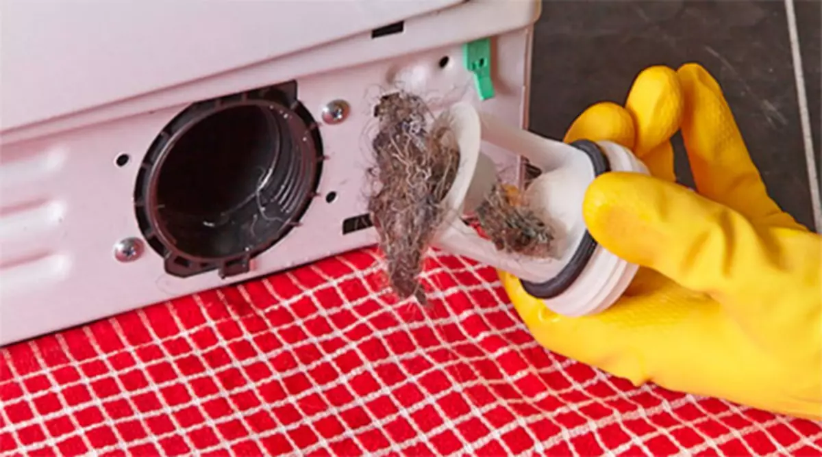 Çamaşır makinesi neden suyu boşaltmıyor ve ne yapmalı?