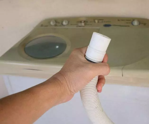 Zašto perilica za pranje veš ne ocijeduju vodu i šta da radim?
