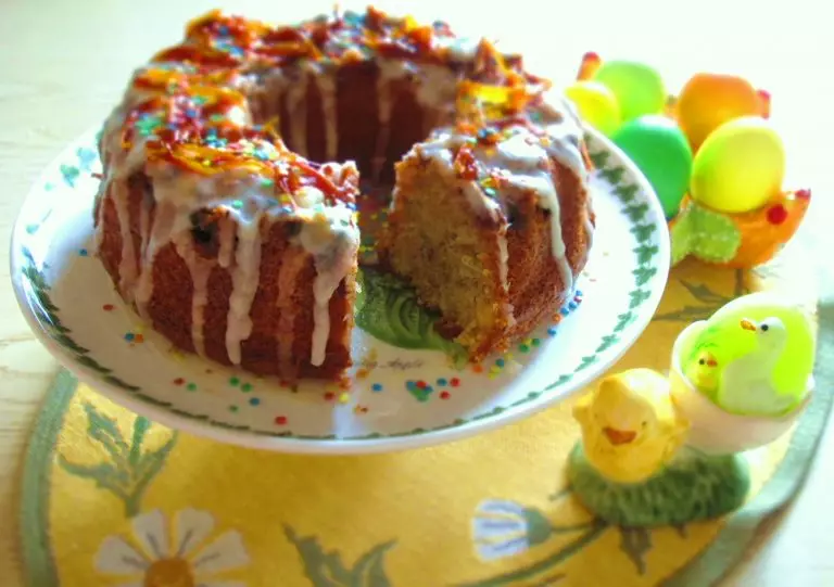 Cake di ricotta di Pasqua sulla ricetta della nonna (video)