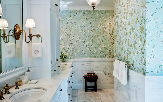 Wallpapers in die badkamer: wat beter gom