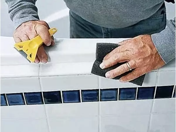 Silicone bathroom sealant
