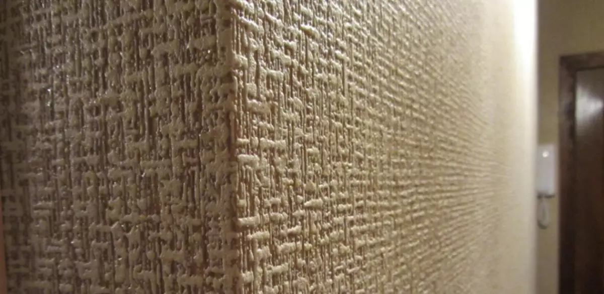 Foamed wallpaper: pagsusuri at mga katangian