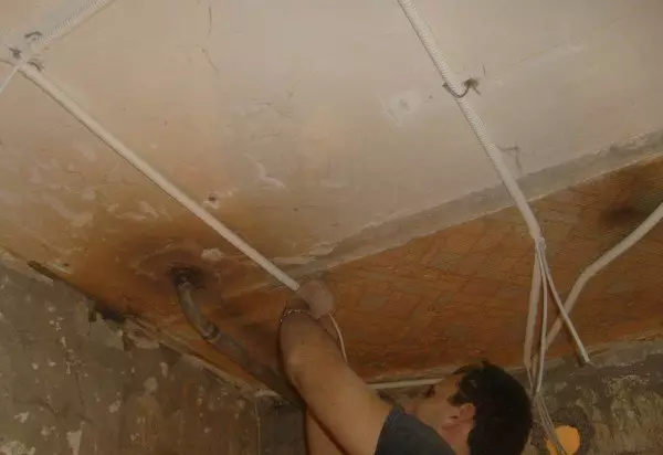 Câblage dans la salle de bain - Toutes les nuances de la bonne installation