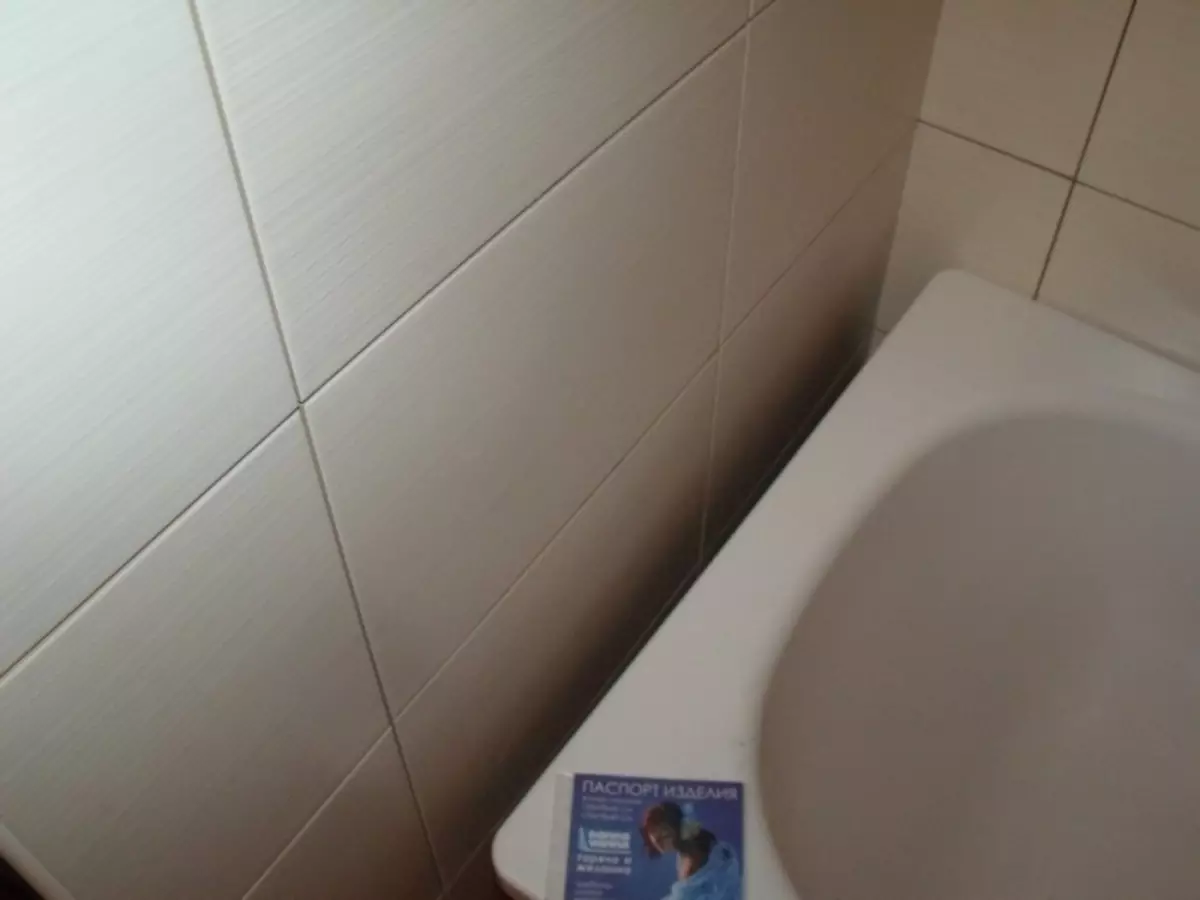 Jaz između kupaonice i zida: najjednostavniji i učinkovitiji načini poništavanja jaza