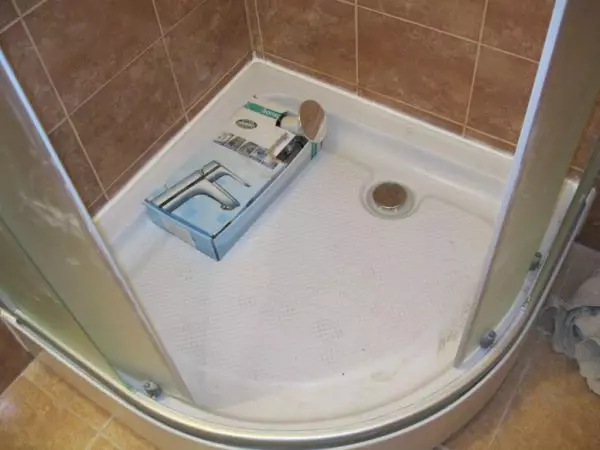 Quin segellador és millor utilitzar per a la cabina de la dutxa?