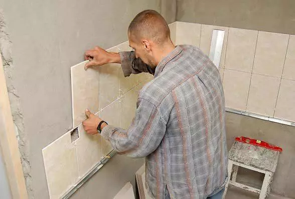 How to glue a tile on the wall in the kitchen: how to lay out, laying options, how to put correctly, video instructions, photo gallery
