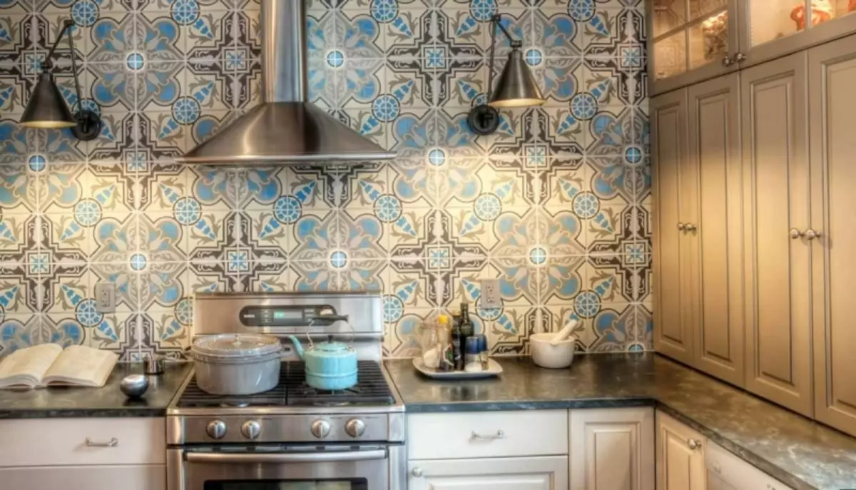 Keramisk flise til køkkenet på forklæde Foto: Cerama Marazzi, Tile, Italien, Porcelæn Stentøj, Design, 10x10, Mosaik, Video