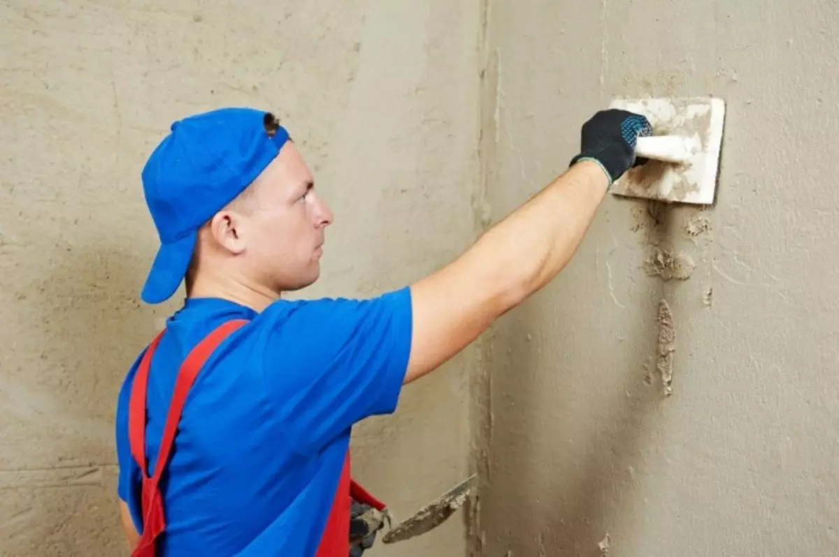 Как да подравните стената под плочката: подготовка и подравняване, полагане и дали да се задържи повърхността в кухнята