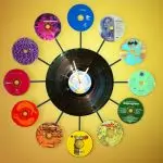 7 داخلہ اپ گریڈ جو پرانے vinyl ریکارڈز سے بنا سکتے ہیں
