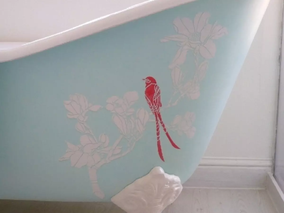 Покрасить стены в ванной с рисунком