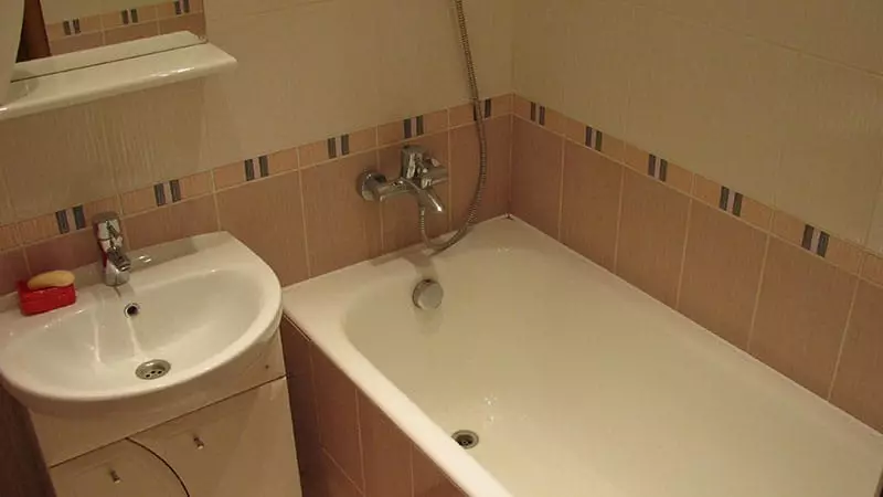 Samostatná koupelna nebo kombinovaná: Co je lepší