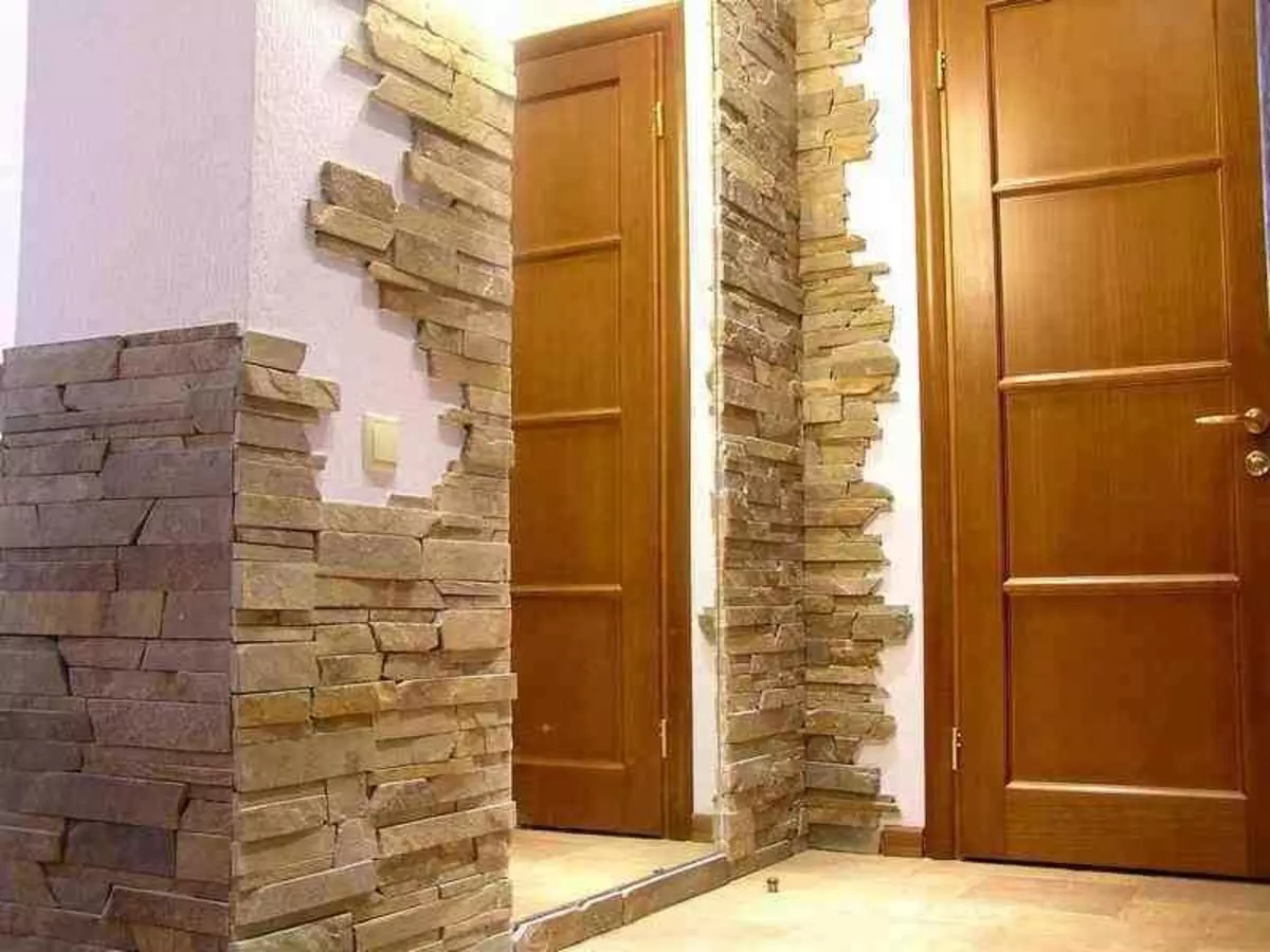 Bakgrunn i en korridor i leiligheten Foto: Stone Etterbehandling, for en liten smal korridor, som velger, væske i Khrusjtsjov, for hallen på gangen, video