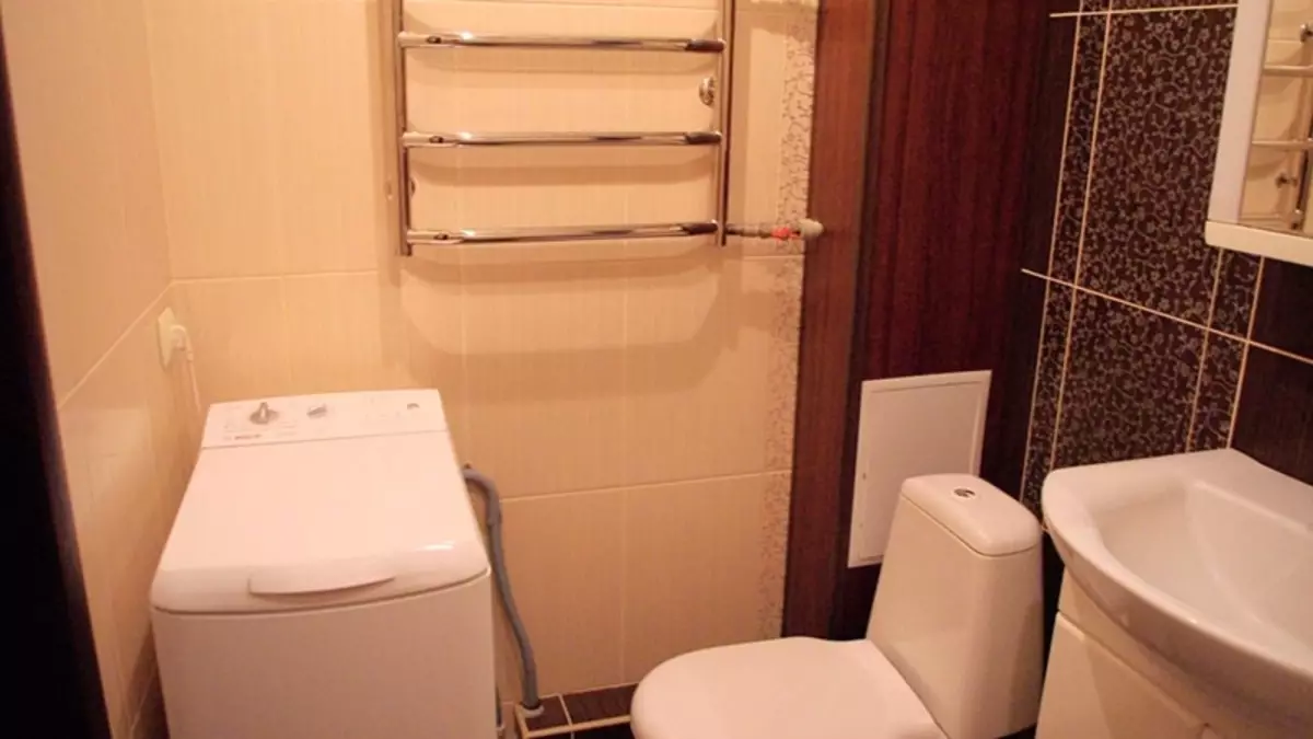 Kombinovana kupaonica u Khruščevu: Fotografija za dizajn enterijera