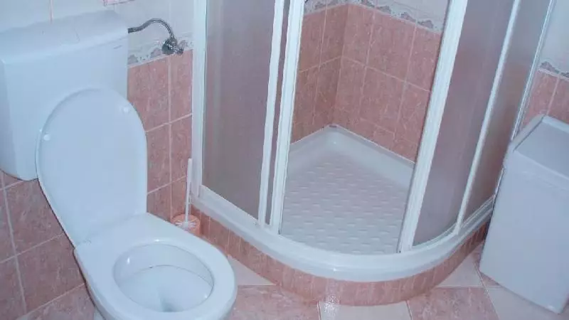 Gekombineerde badkamer in Khrushchev: Binneontwerp Foto