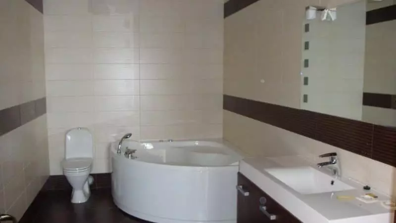 浴室修理：修理的照片示例