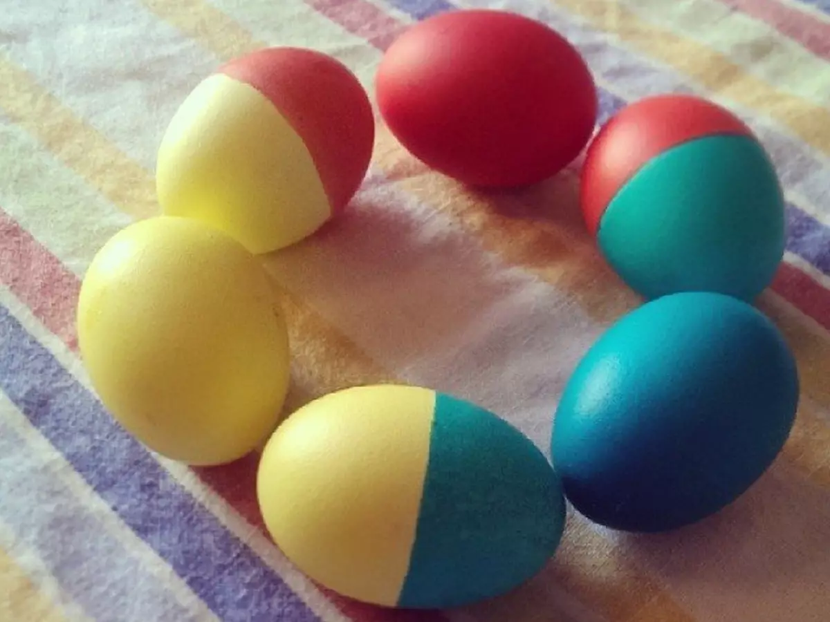 Найцікавіші способи прикраси яєць до Великодня