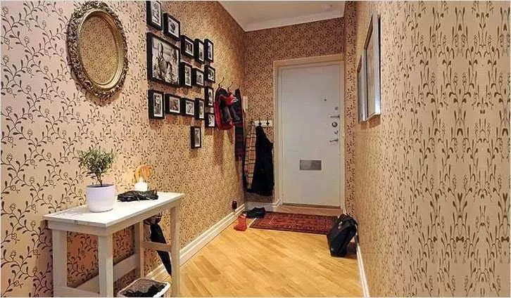 Ozadja na hodniku v apartmajski fotografiji 2019: Za hodnik, oblikovanje, sodobne ideje notranjosti, modne, kaj iti, možnosti, tekočine v majhnih, video