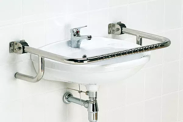 Corrimani per disabili in bagno e toilette