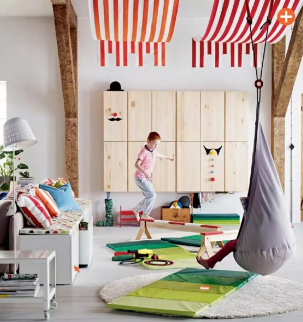 Kledingkast in de kinderkamer - Wat te kiezen? 100 foto's van mooie modellen in het interieur van een kwekerij.