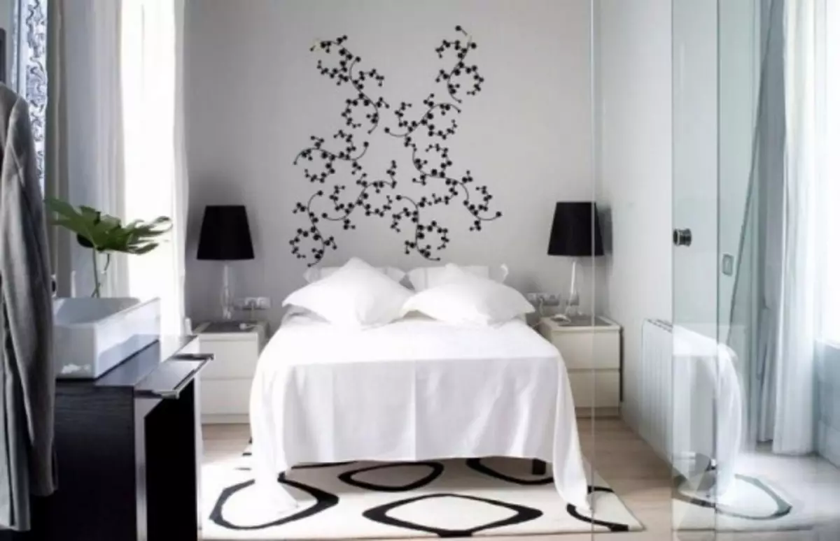 Wallpaper putih: dinding cerah di interior, foto, latar belakang, apa yang cocok untuk furnitur dan di bawah laminasi, untuk kamar di rumah, video