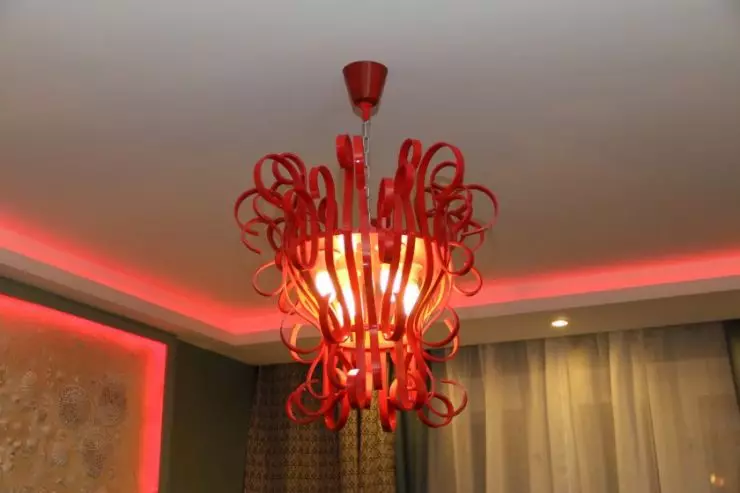 Chandelier инро худатон иҷро мекунад - беҳтарин дастуру магунӣ (100 акс)