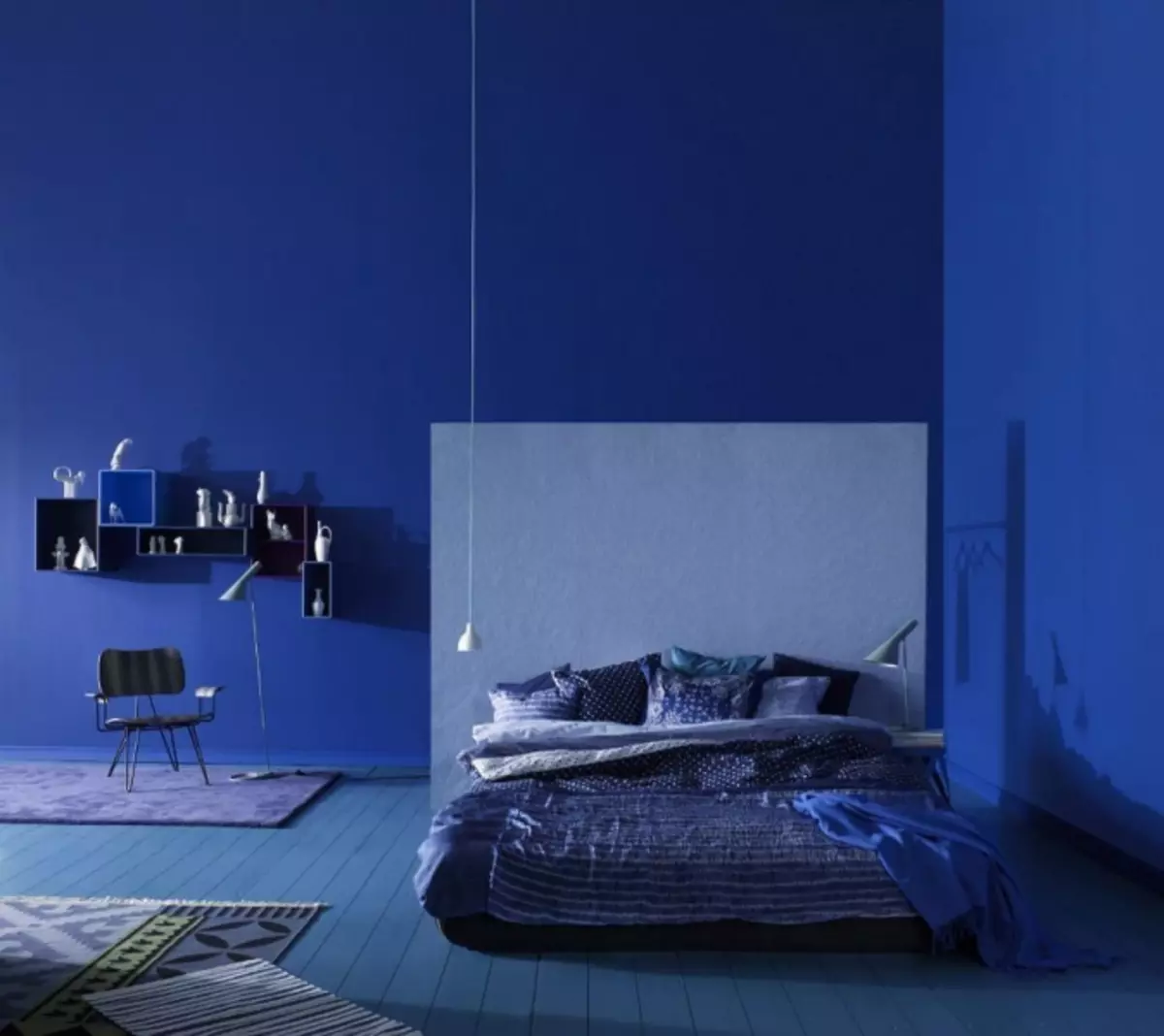 Сина позадина: слика за ѕидови, во внатрешноста, темна боја, бела позадина, соба со злато, црна со цвеќиња, сива, сина, зелена, видео