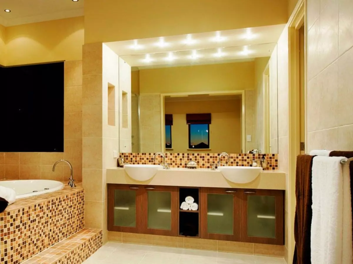 Luminaires for the mirror in the bathroom