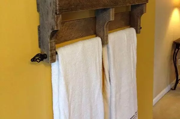 বাথরুম towels hangers.