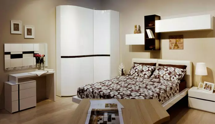 Kabinet sudut di kamar tidur: jenis, mengisi, dimensi, desain