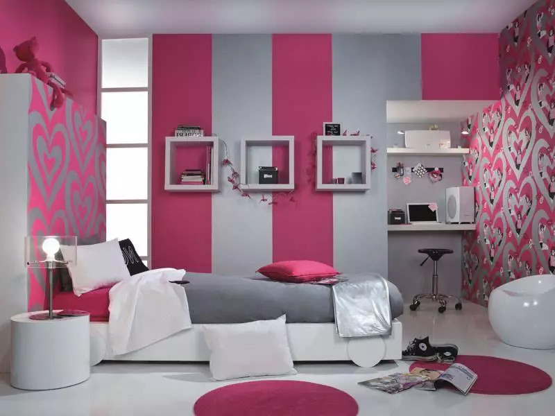 Pink Wallpapers: Mumukati, izvo zvakakodzera, kumashure, nezvakabatanidzwa, mufananidzo, ruvara ruvara mukamuri, chirahwe grey pink mubhedha, vhidhiyo