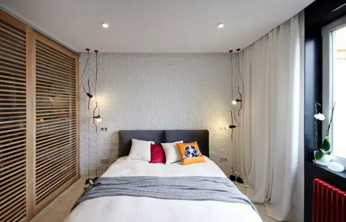 Sienų dizainas miegamajame: spalvų pasirinkimas, apdailos parinktys, 130 nuotraukų į vidų