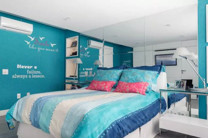 კედლის დიზაინი საძინებელში: ფერადი არჩევანი, დასრულების პარამეტრები, 130 ფოტო ინტერიერში