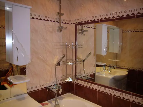 Plaukti vannas istabā - optimizēt telpu