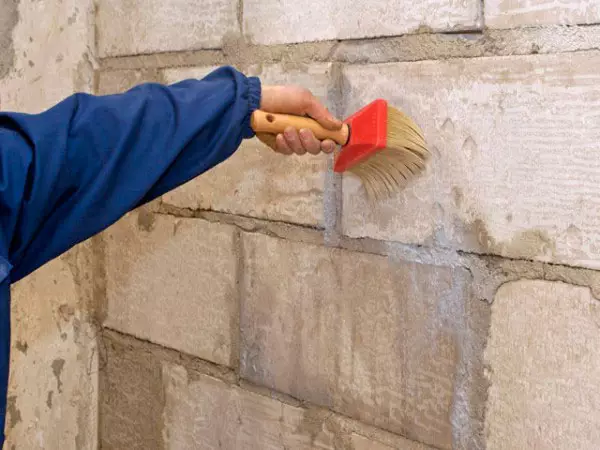 קירות טיח על ידי מגדלורים לעשות את זה בעצמך