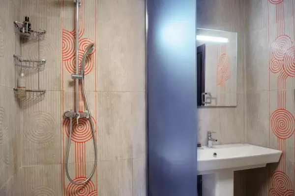 Vannas istabas interjers kopā ar tualeti