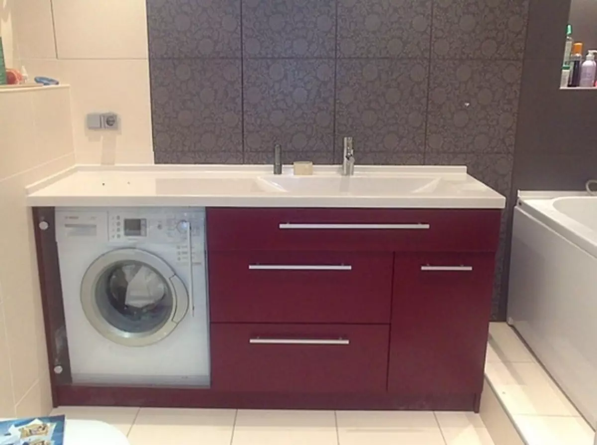 Мебель для ванной комнаты со встроенной стиральной машиной