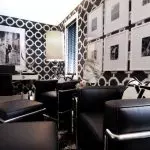Dhomë e gjallë e zezë - 115 foto e ideve më të mira në brendësi të dhomës së ndenjes së pikut monokrome