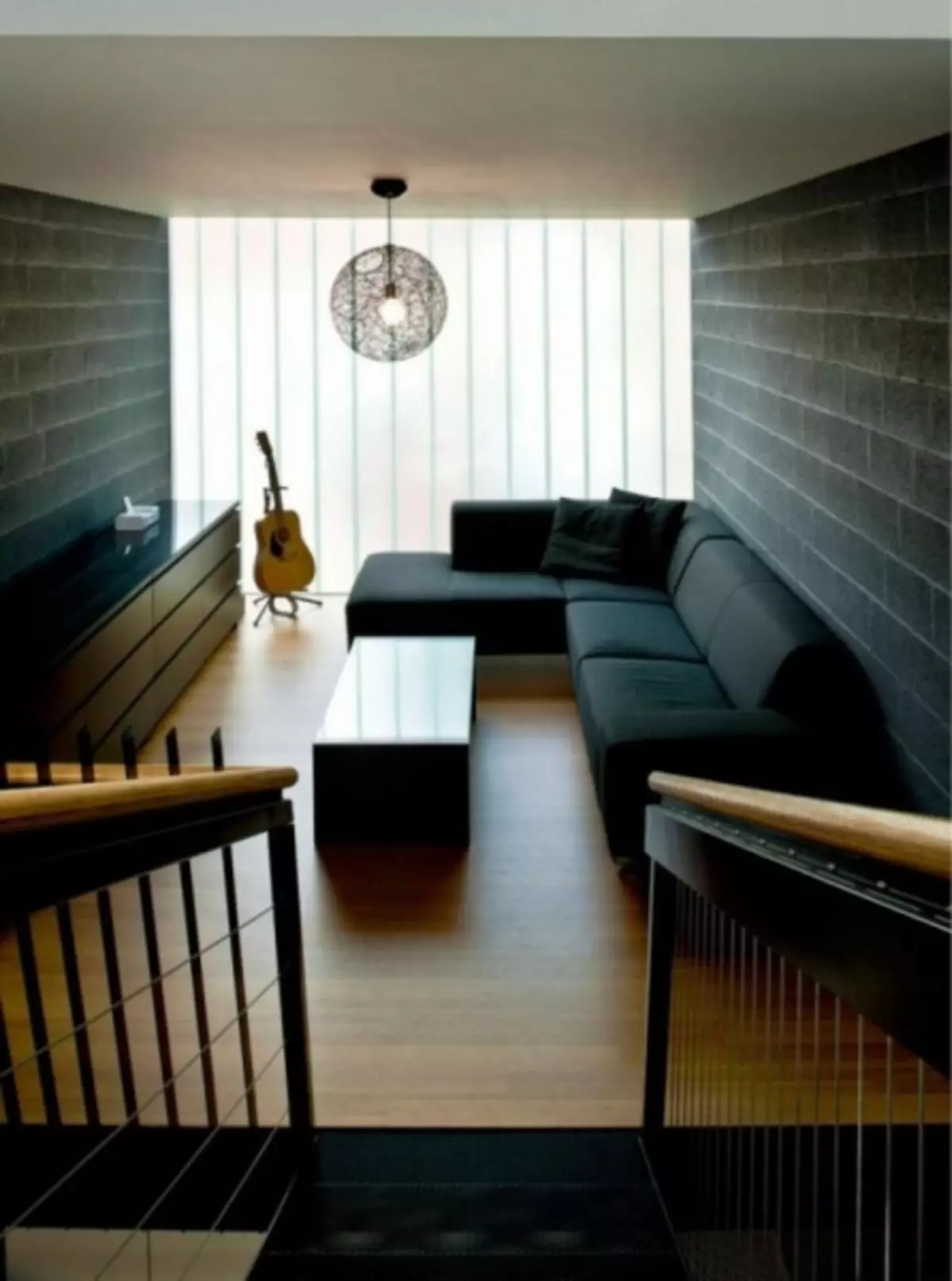Kamar tamu hideung - 115 poto ideu pangsaéna dina interior ruangan tamu monochrome