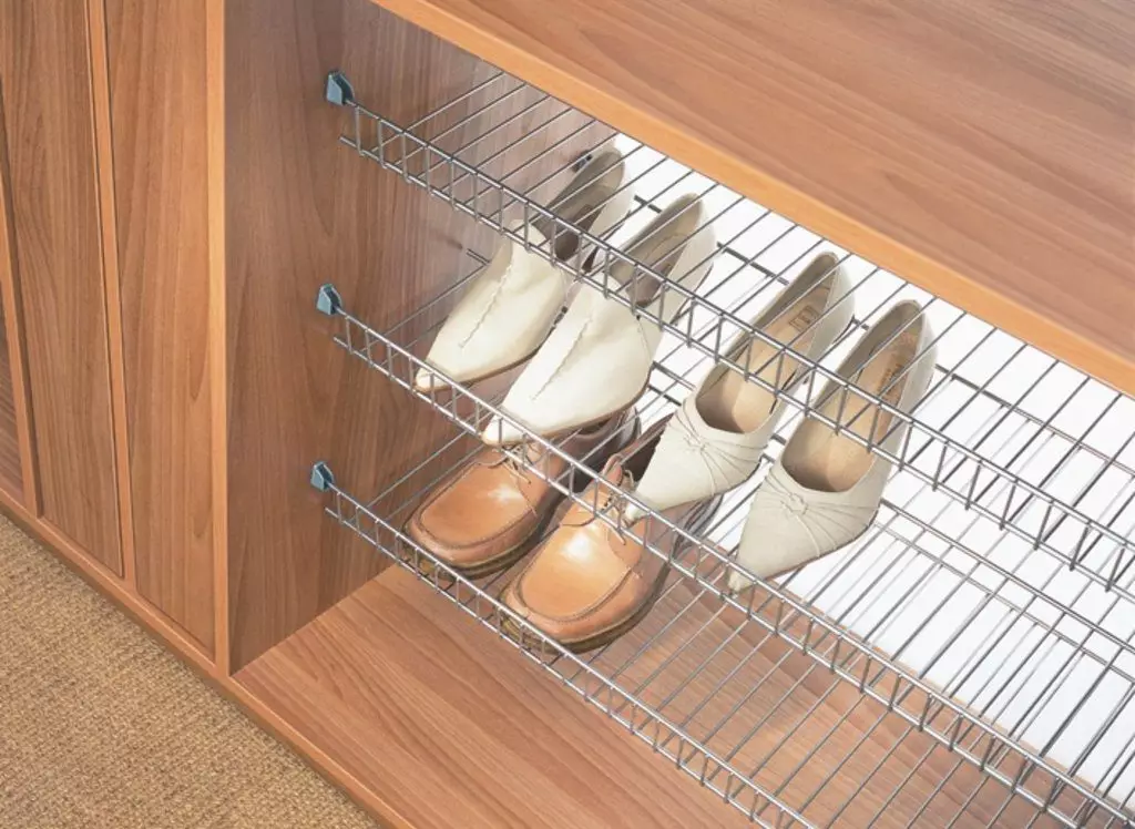 Lavere tier til sko i garderobesystemet