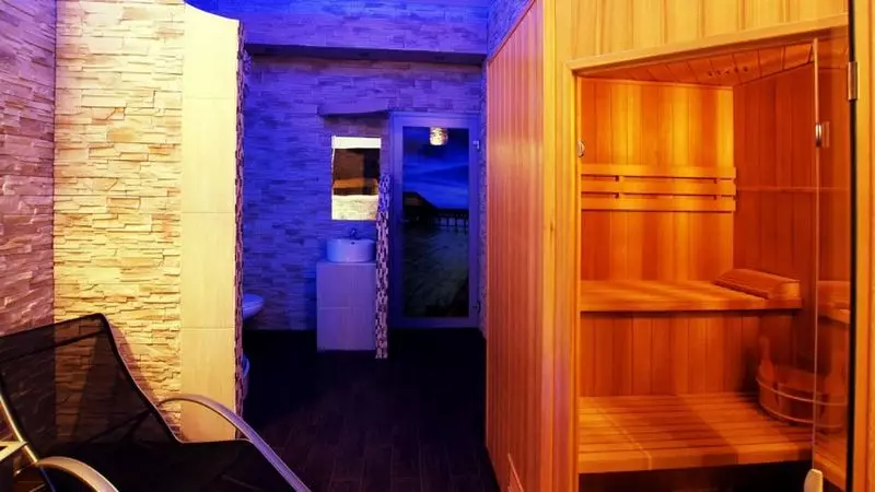 Si për të pajisur një sauna në një apartament urban?
