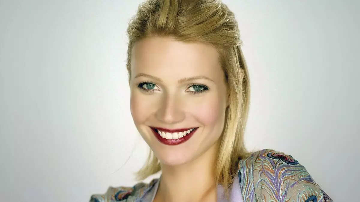 Negara Negara Gwyneth Paltrow: Kepiye stylish lan nggunakake pola