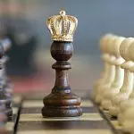 Интерьерда шахмат тактасын иҗади куллану