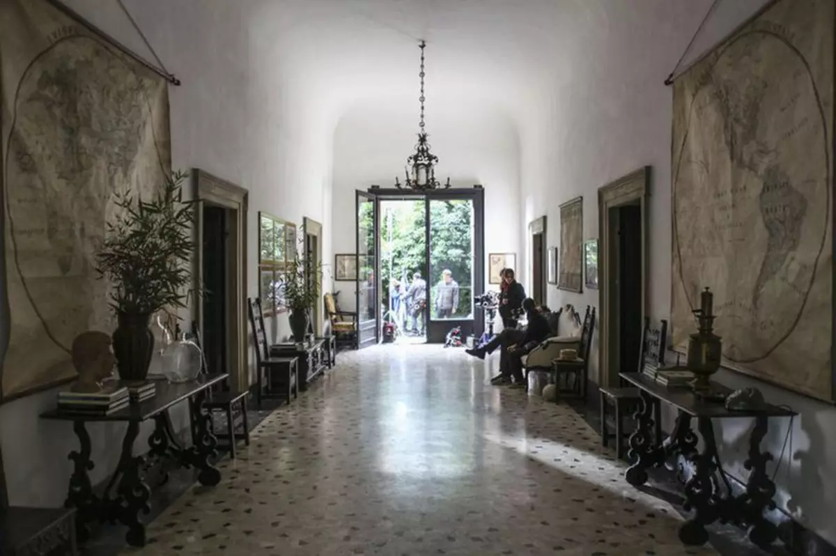 Interiøret i villaen fra Oscarone-filmen 