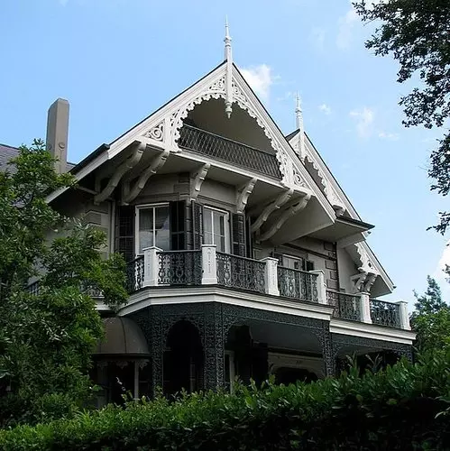[ภาพรวมภายในและภายนอก] House Sandra Bullock ในสไตล์วิคตอเรีย (นิวออร์ลีนส์)
