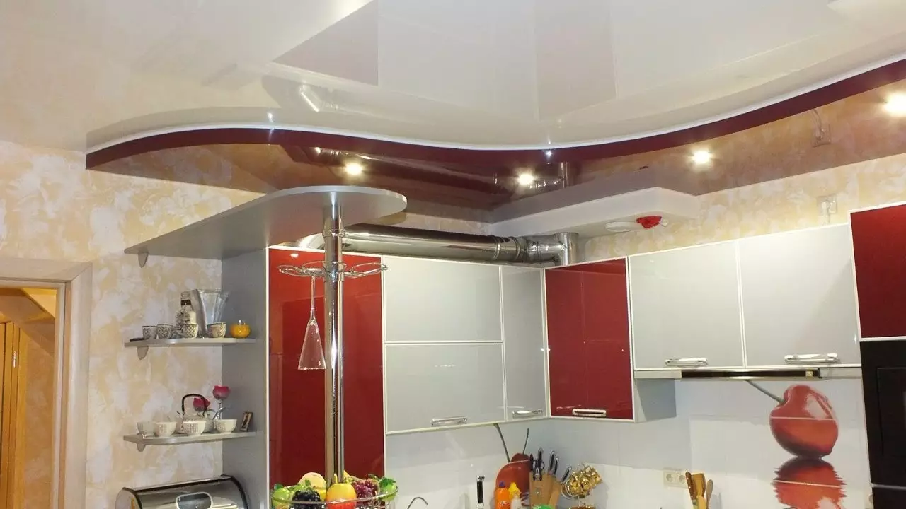 Ako si vybrať strop na kuchyňu?