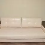 Mokhoa oa ho khetha sofa ka kamoreng ea ho phomola