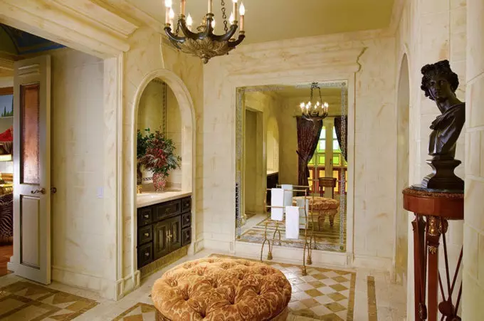 [Dům jako hvězdička] Rysy interiéru Gianni Versace