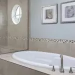 Errori di selezione degli interni per il bagno: come non fare una stanza in miniatura